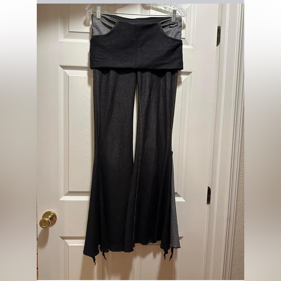 Melodia Designs Denim Pocket Flares Size Small 33” - Picture 3 of 5